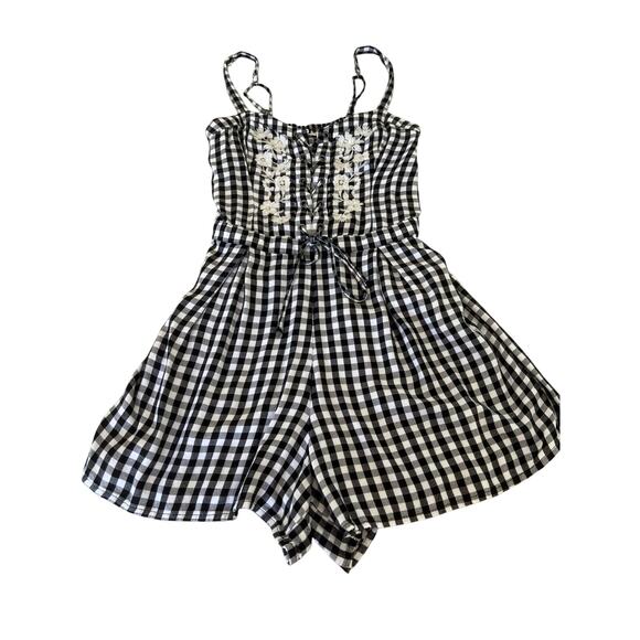 Hollister- Gingham Black and White Romper Size Small - Picture 5 of 8